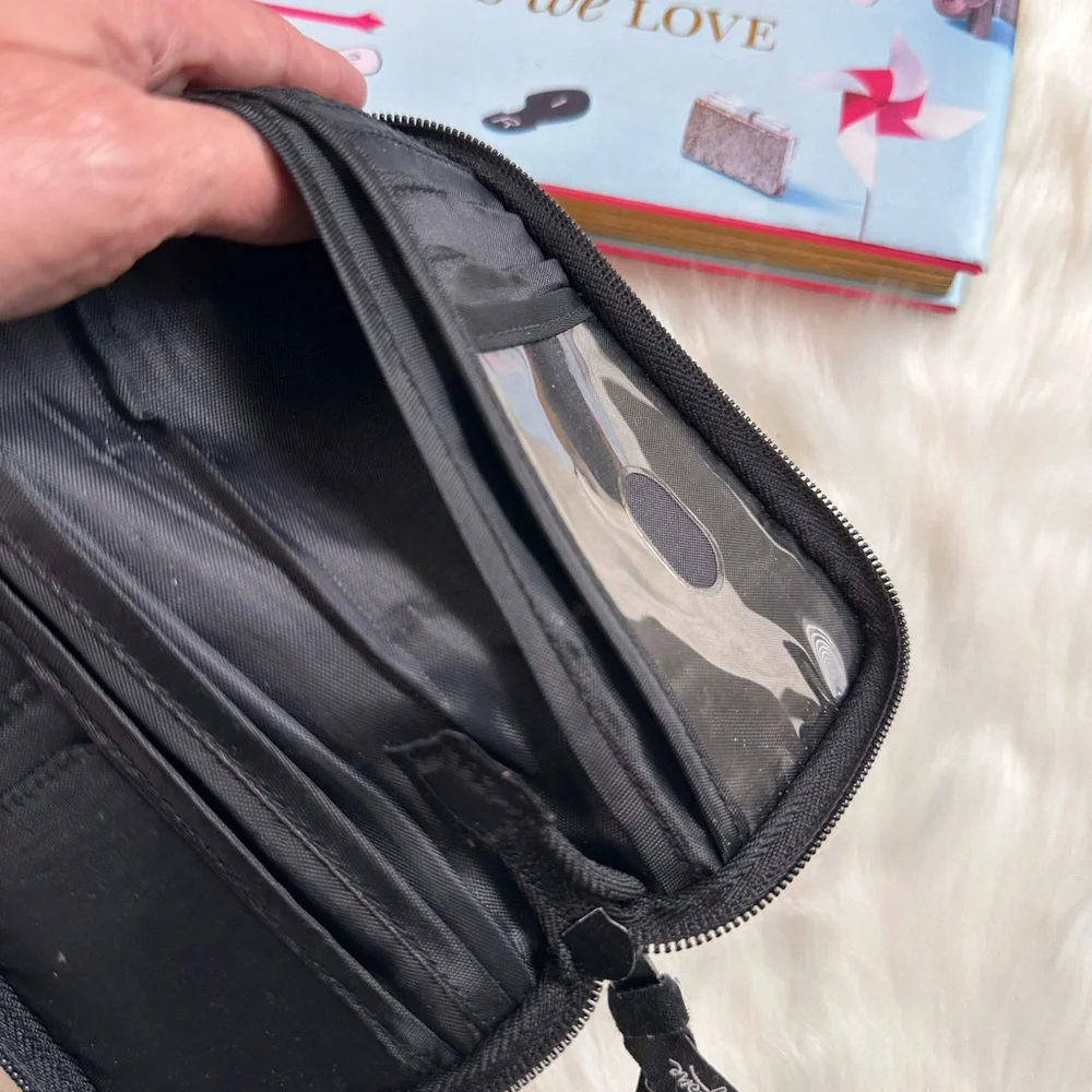 Vera Bradley Black and Cream Wallet - Picture 7 of 13
